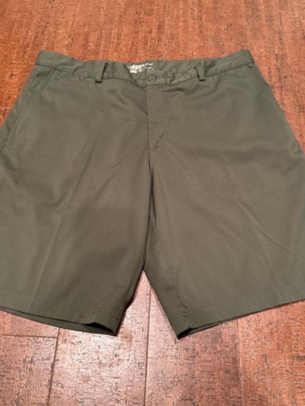 Nike Golf Dri Fit Men’s 38 Green Standard Fit Shorts